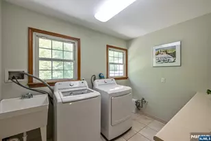 411 Snyder Rd, Wyckoff Township, NJ 07481 - Photo 29