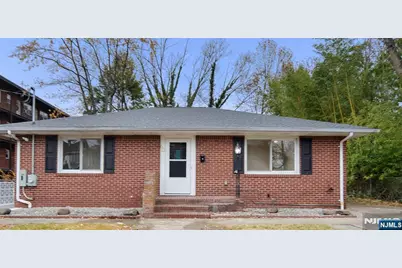 60 Poplar Avenue, Hackensack, NJ 07601 - Photo 21