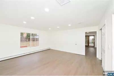 60 Poplar Avenue, Hackensack, NJ 07601 - Photo 11