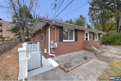 60 Poplar Avenue, Hackensack, NJ 07601 - Photo 19