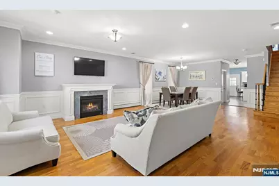 411 8th Street A #A, Fairview, NJ 07022 - Photo 5