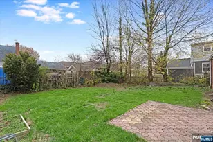 140 Palsa Ave, Elmwood Park, NJ 07407 - Photo 13