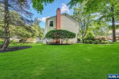5 Skie Drive, Paramus, NJ 07652 - Photo 21
