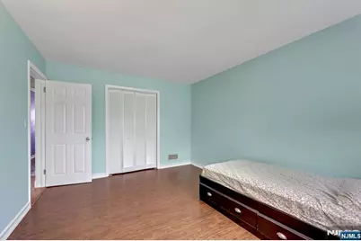 157 Highland Avenue, Bergenfield, NJ 07621 - Photo 25