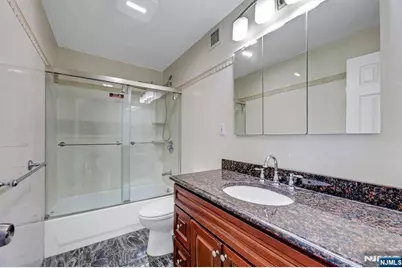 157 Highland Avenue, Bergenfield, NJ 07621 - Photo 11
