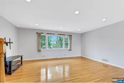 157 Highland Avenue, Bergenfield, NJ 07621 - Photo 31