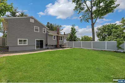 157 Highland Avenue, Bergenfield, NJ 07621 - Photo 35