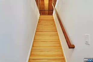 582 Green Valley Rd, Paramus, NJ 07652 - Photo 23