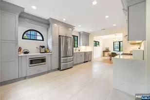340 Broad Ave, Englewood, NJ 07631 - Photo 13