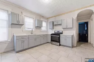 24 Elizabeth St, Paterson, NJ 07503 - Photo 3