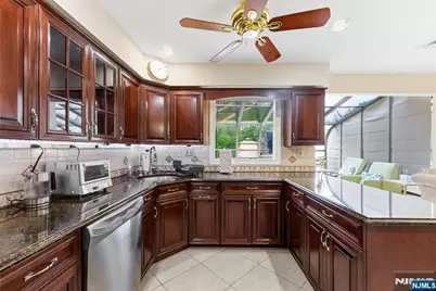 735 Linwood Avenue, Ridgewood, NJ 07450 - Photo 23