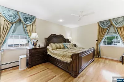 735 Linwood Avenue, Ridgewood, NJ 07450 - Photo 35