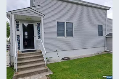 17 Gillies Street, Clifton, NJ 07013 - Photo 3