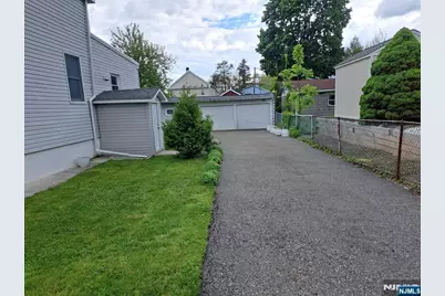 17 Gillies Street, Clifton, NJ 07013 - Photo 11