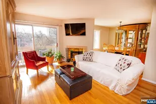 507 Windsor Dr 107, Palisades Park, NJ 07650 - Photo 3