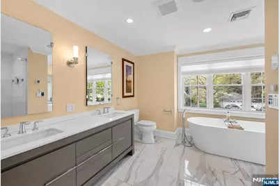 159 Hampton Place, Ridgewood, NJ 07450 - Photo 33