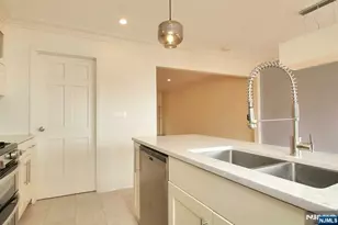 35A Edgewater Pl, Edgewater, NJ 07020 - Photo 9
