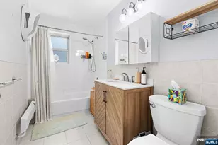 2350 Linwood Ave 1E, Fort Lee, NJ 07024 - Photo 5