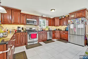 286 James St, Hackensack, NJ 07601 - Photo 15