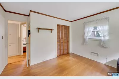 335 Bradley Avenue, Northvale, NJ 07647 - Photo 17