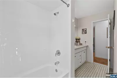 65 Miller Avenue, Elmwood Park, NJ 07407 - Photo 33