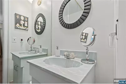 65 Miller Avenue, Elmwood Park, NJ 07407 - Photo 37