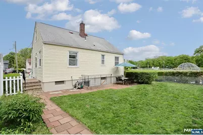 27-20 Kipp, Fair Lawn, NJ 07410 - Photo 35