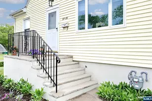 27-20 Kipp, Fair Lawn, NJ 07410 - Photo 3