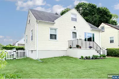 27-20 Kipp, Fair Lawn, NJ 07410 - Photo 33