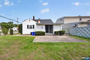 180 Oxford Ave, Saddle Brook Township, NJ 07663 - Photo 19