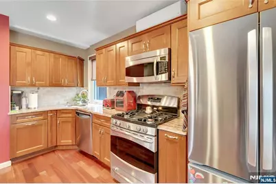 1130 Edgewood Lane, Fort Lee, NJ 07024 - Photo 13
