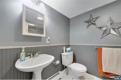 1130 Edgewood Lane, Fort Lee, NJ 07024 - Photo 29