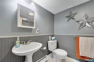 1130 Edgewood Ln, Fort Lee, NJ 07024 - Photo 29