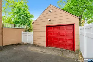1130 Edgewood Ln, Fort Lee, NJ 07024 - Photo 35