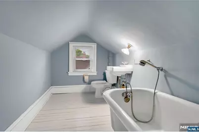 1130 Edgewood Lane, Fort Lee, NJ 07024 - Photo 27