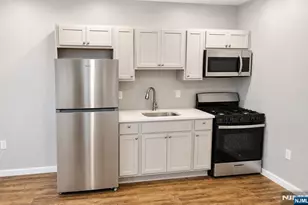 647 Grove St, Irvington, NJ 07111 - Photo 3