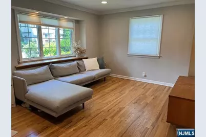 380 Chesterfield Street, Ridgewood, NJ 07450 - Photo 7