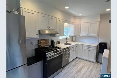 380 Chesterfield Street, Ridgewood, NJ 07450 - Photo 9