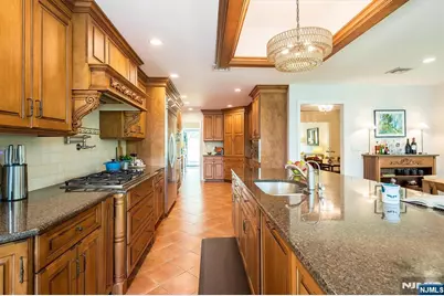 169 Hillman Avenue, Glen Rock, NJ 07452 - Photo 9