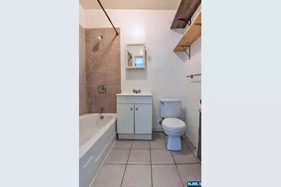 144 Steuben, East Orange, NJ 07018 - Photo 5