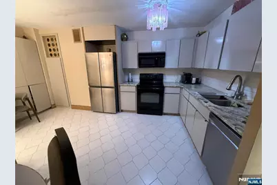 770 Anderson 6R #6R, Cliffside Park, NJ 07010 - Photo 13