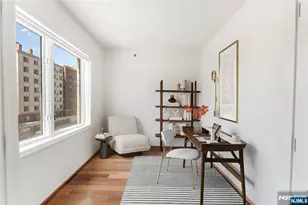2305 City Pl, Edgewater, NJ 07020 - Photo 3