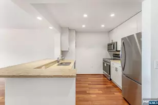 2305 City Pl, Edgewater, NJ 07020 - Photo 5