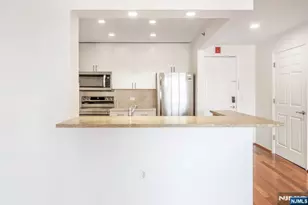 2305 City Pl, Edgewater, NJ 07020 - Photo 9