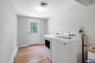 98 Vassar Dr, Paramus, NJ 07652 - Photo 29