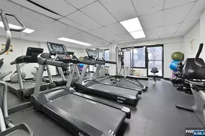 1590 Anderson Avenue 14H #14H, Fort Lee, NJ 07024 - Photo 37