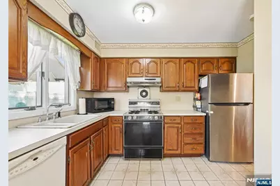 1 Hillside Terrace, Wallington, NJ 07057 - Photo 5