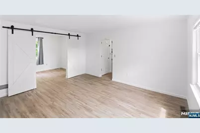 86 N Farview Avenue 1st Floor #1st Floor, Paramus, NJ 07652 - Photo 13