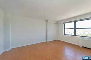 285 Aycrigg Ave 19F, Passaic, NJ 07055 - Photo 15