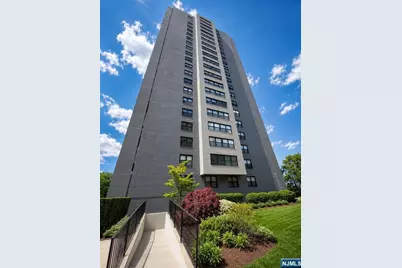 285 Aycrigg Avenue 19F #19F, Passaic, NJ 07055 - Photo 21